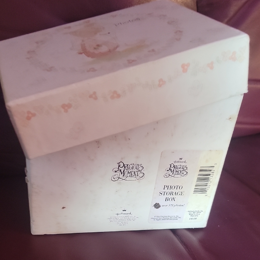 Hallmark Ivory Photo Storage Box - Picture 2 of 7